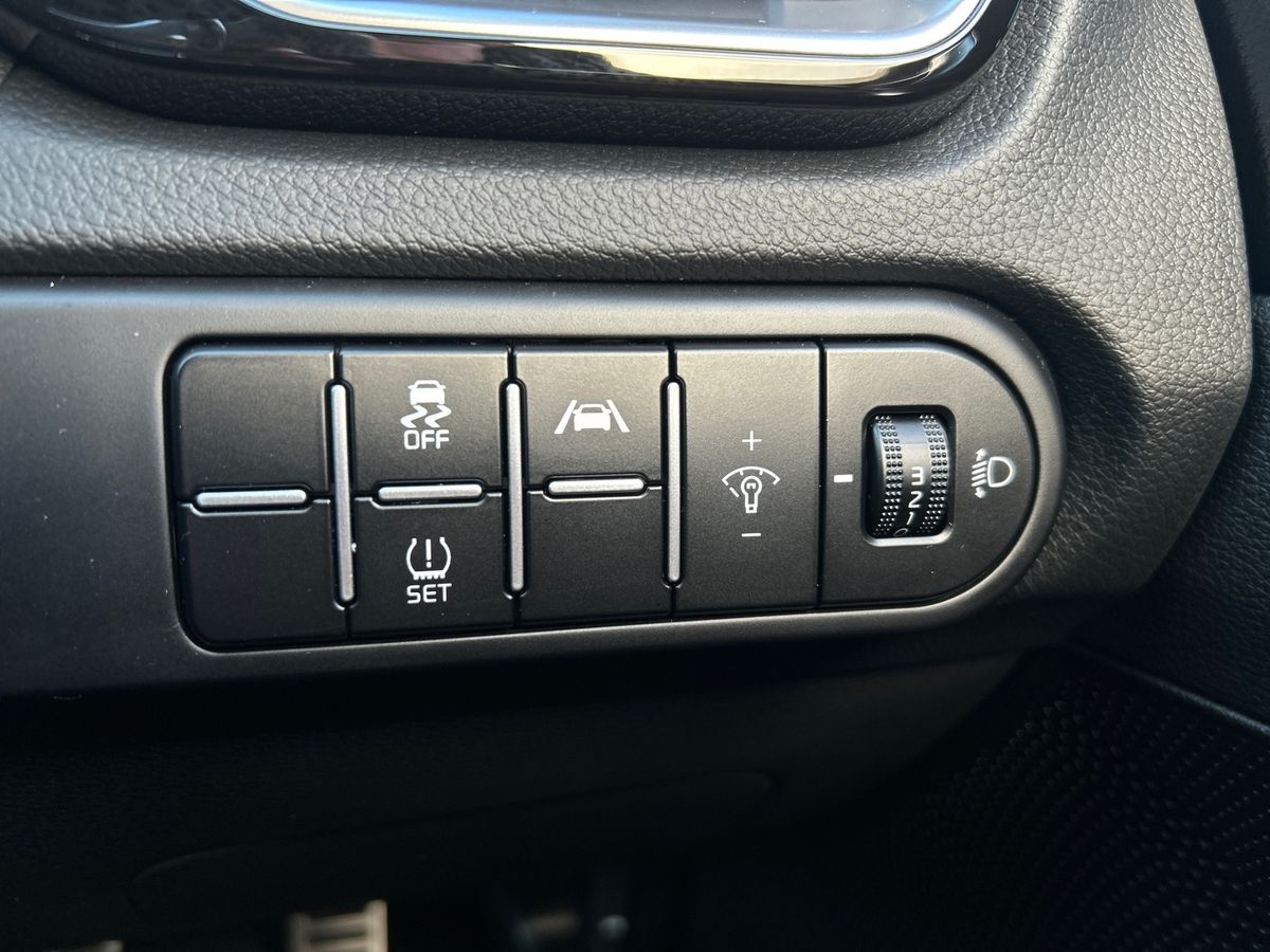 Used Kia XCeed 2025 for sale - 76535297: Photo 29