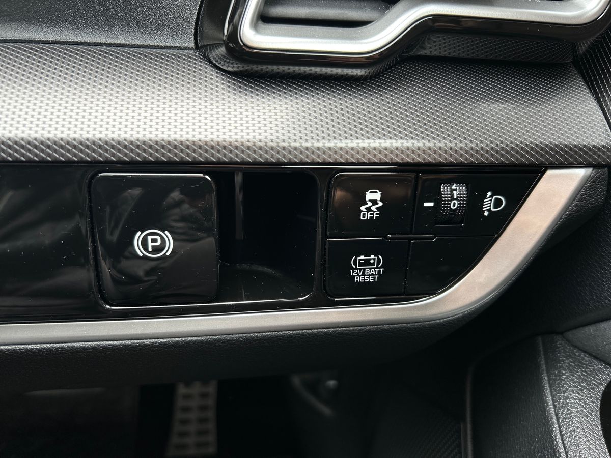 Vehicle 33