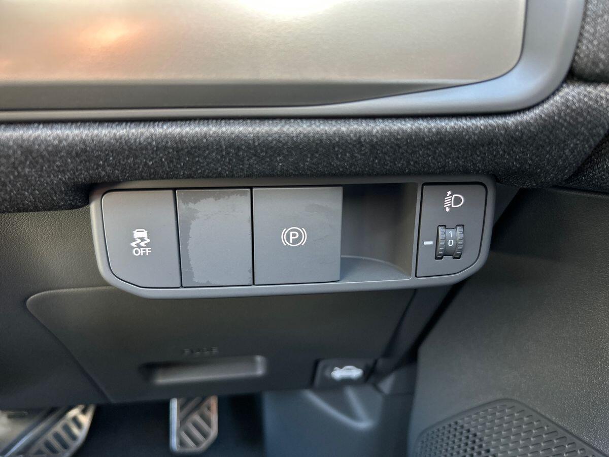 Used Kia EV3 2025 for sale - 77916502: Photo 30