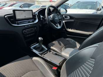 Used Kia XCeed 2023 for sale - 74937684: Photo