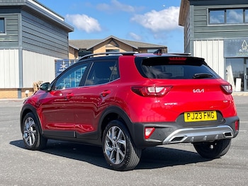 Used Kia Stonic 2023 for sale - 78325918: Photo