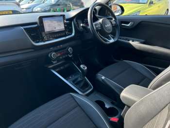 Used Kia Stonic 2022 for sale - 74741725: Photo