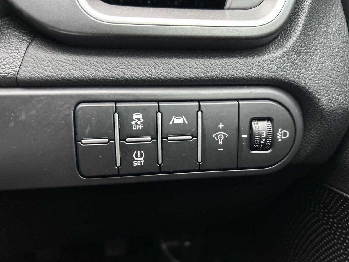 Used Kia XCeed 2023 for sale - 76488341: Photo 30