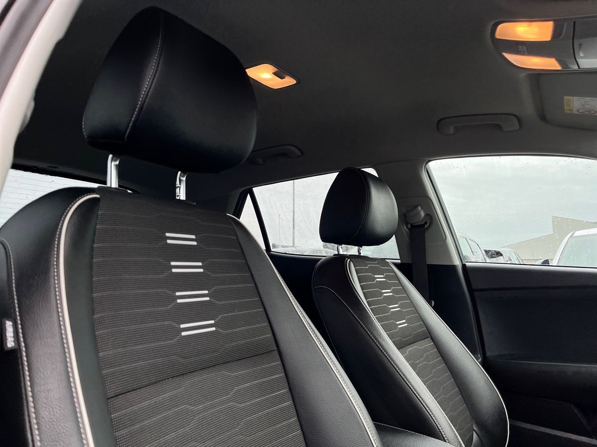 Used Kia Stonic 2023 for sale - 77904537: Photo 19