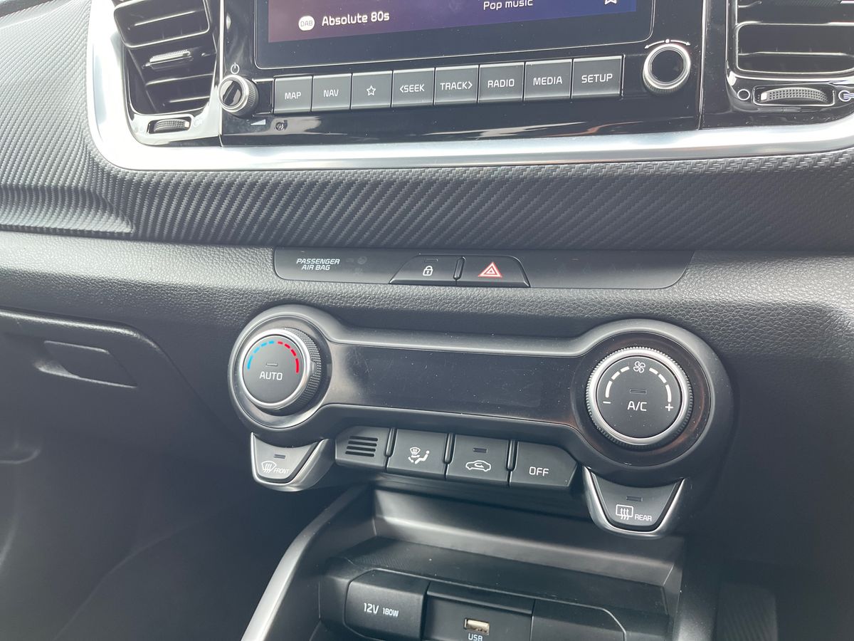 Used Kia Stonic 2023 for sale - 77904537: Photo 35