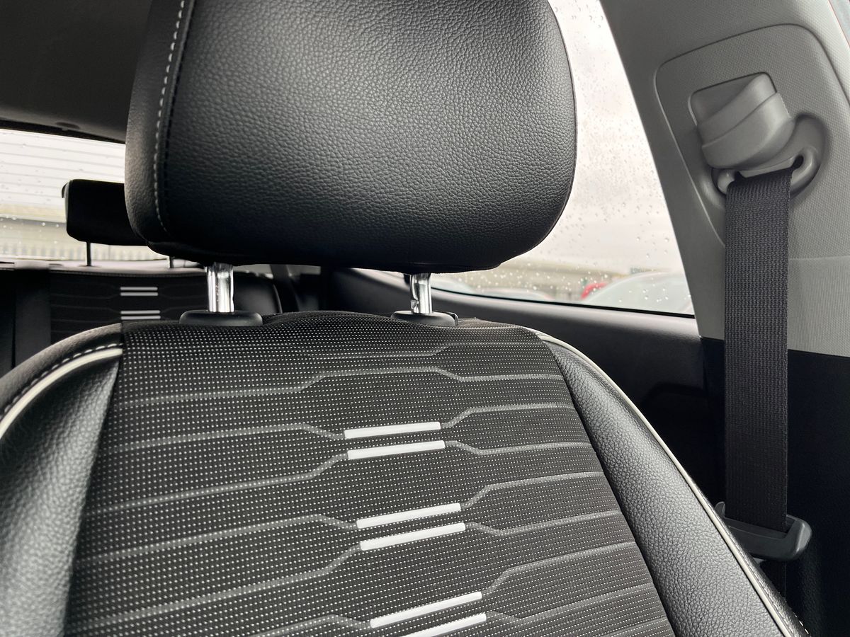 Used Kia Stonic 2023 for sale - 77904537: Photo 37