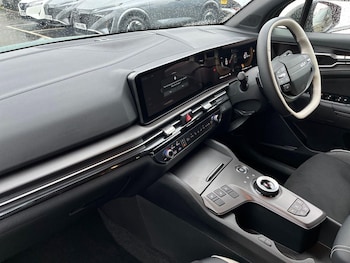 Used Kia Sportage 2025 for sale - 76890144: Photo