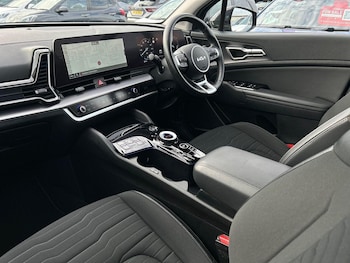 Used Kia Sportage 2022 for sale - 76300526: Photo