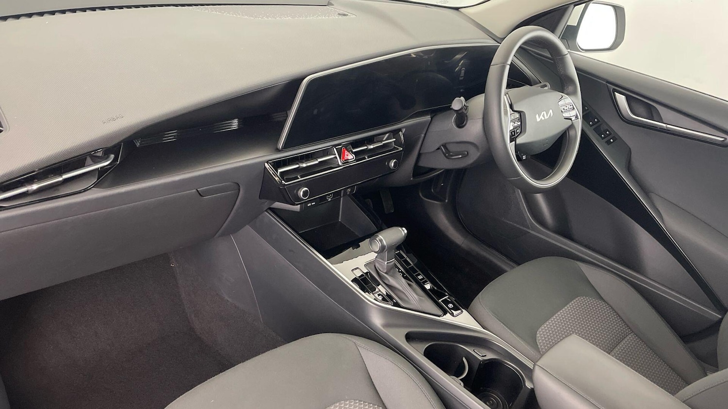 Used Kia Niro 2025 for sale - 77382837: Photo 2