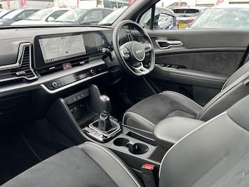 Used Kia Sportage 2023 for sale - 76171247: Photo 2