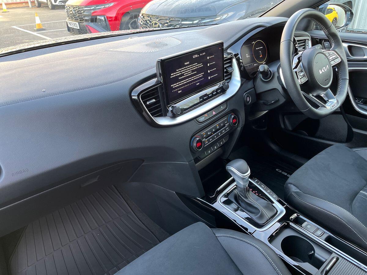 Used Kia XCeed 2025 for sale - 76739597: Photo 2