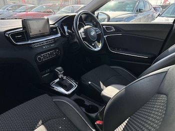 Used Kia Ceed 2018 for sale - 76006880: Photo 2