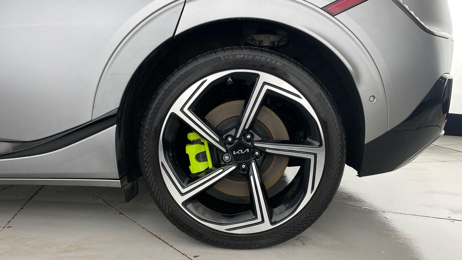 Used Kia EV6 2024 for sale - 77394132: Photo 10