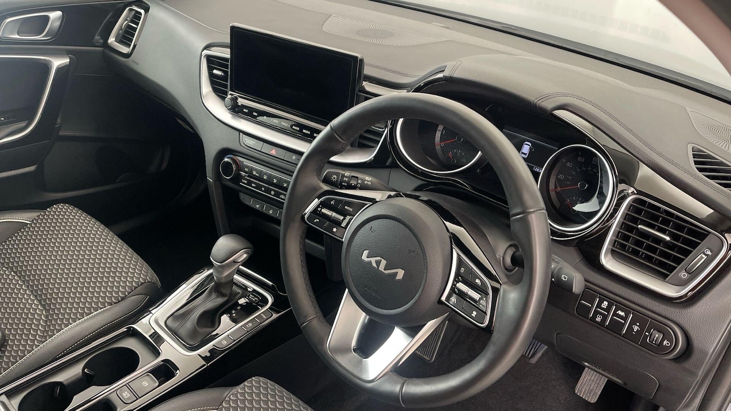 Used Kia Ceed 2025 for sale - 76969369: Photo 12