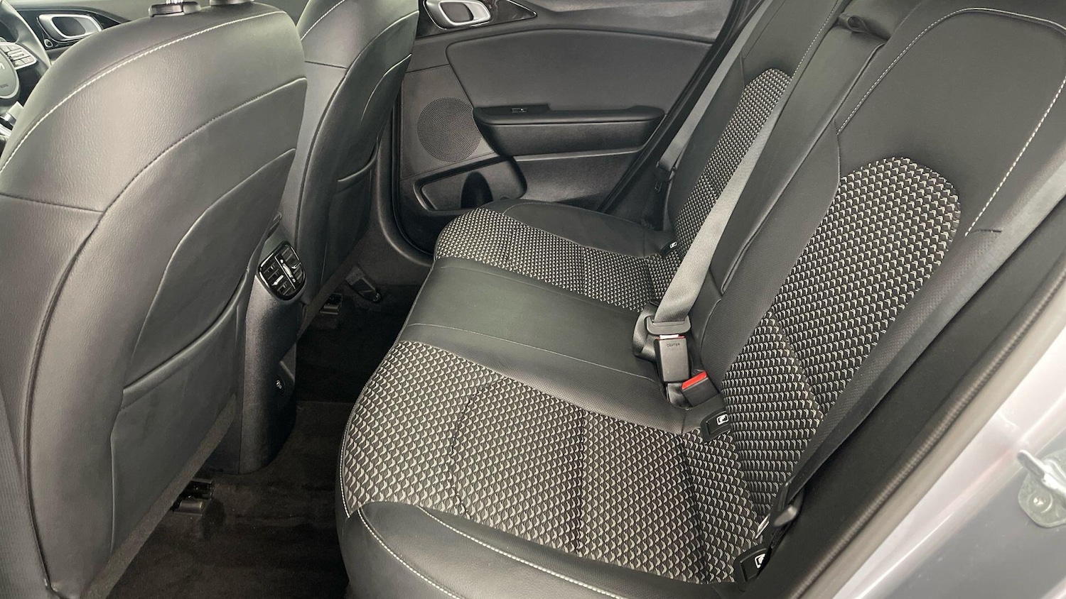 Used Kia Ceed 2025 for sale - 76969369: Photo 16