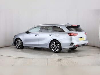 Used Kia Ceed 2025 for sale - 76969369: Photo