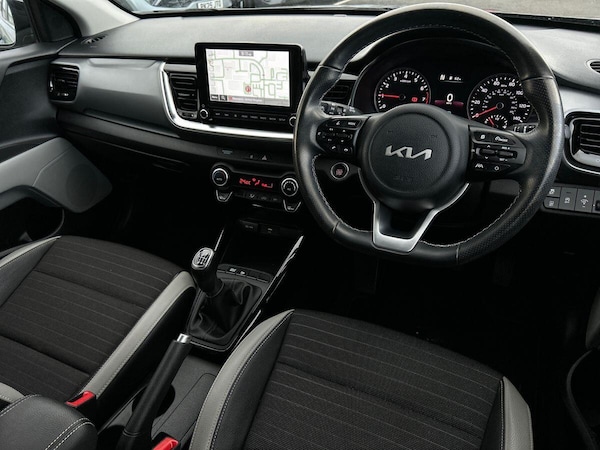 Used Kia Stonic 2022 for sale - 76299947: Photo 14