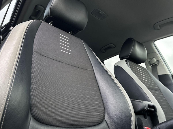 Used Kia Stonic 2022 for sale - 76299947: Photo 19