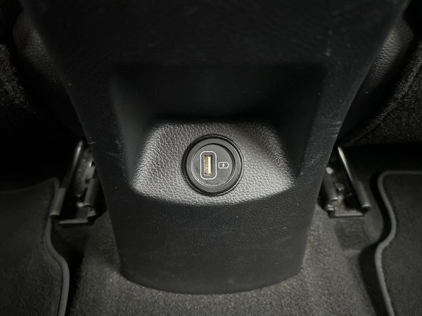 Used Kia Stonic 2022 for sale - 76299947: Photo 25