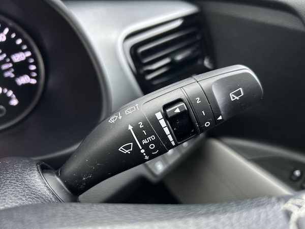 Used Kia Stonic 2022 for sale - 76299947: Photo 28
