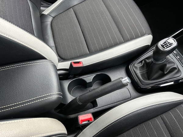 Used Kia Stonic 2022 for sale - 76299947: Photo 31