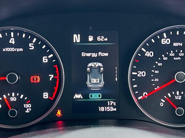 Used Kia Stonic 2022 for sale - 76299947: Photo 45