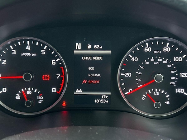 Used Kia Stonic 2022 for sale - 76299947: Photo 48