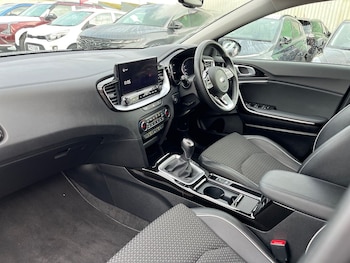 Used Kia XCeed 2020 for sale - 77271759: Photo