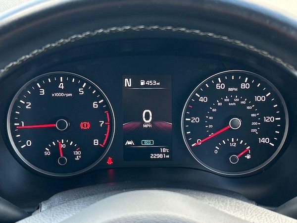Used Kia Stonic 2020 for sale - 76300459: Photo 15