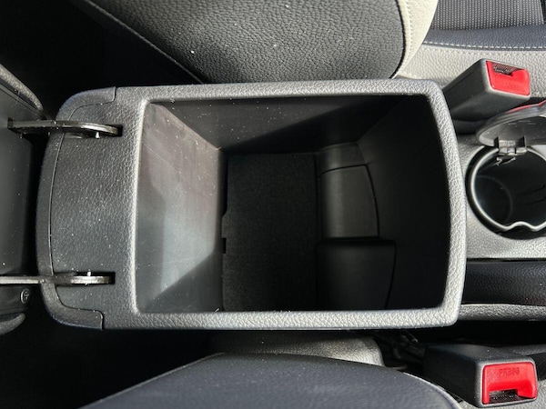 Used Kia Stonic 2020 for sale - 76300459: Photo 33