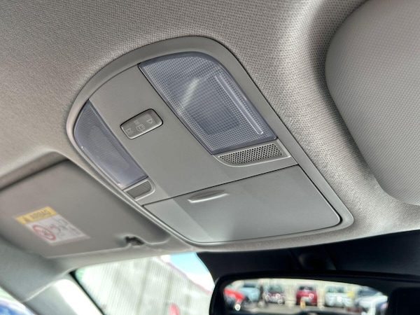 Used Kia Stonic 2020 for sale - 76300459: Photo 39