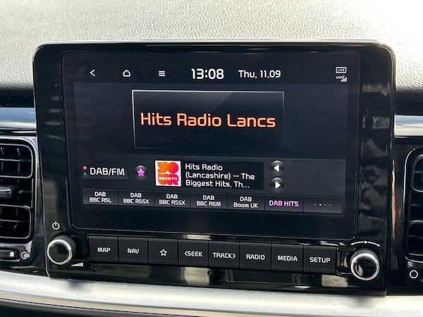 Used Kia Stonic 2020 for sale - 76300459: Photo 43