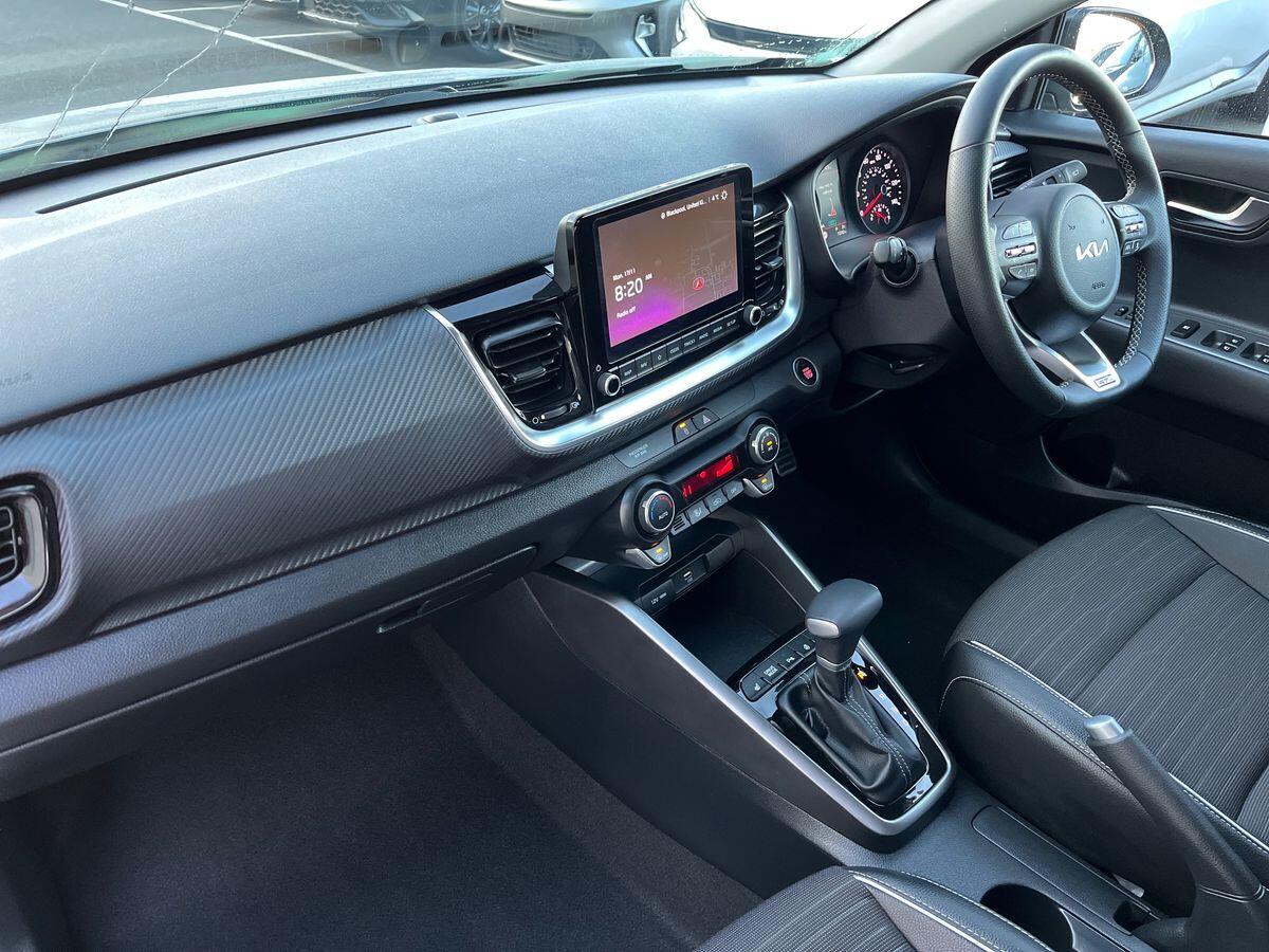 Used Kia Stonic 2024 for sale - 76604108: Photo 2
