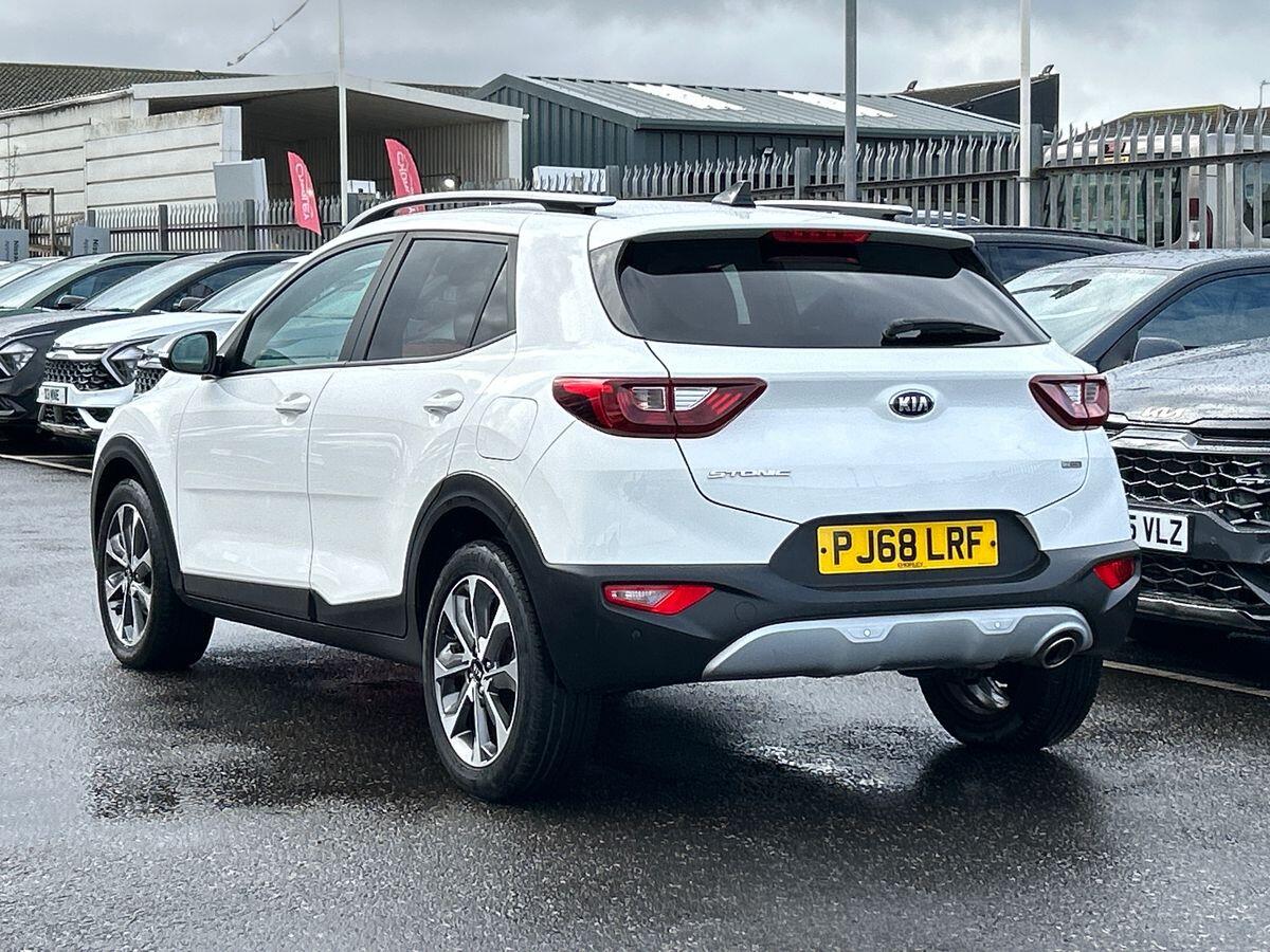 Used Kia Stonic 2018 for sale - 76330507: Photo 3