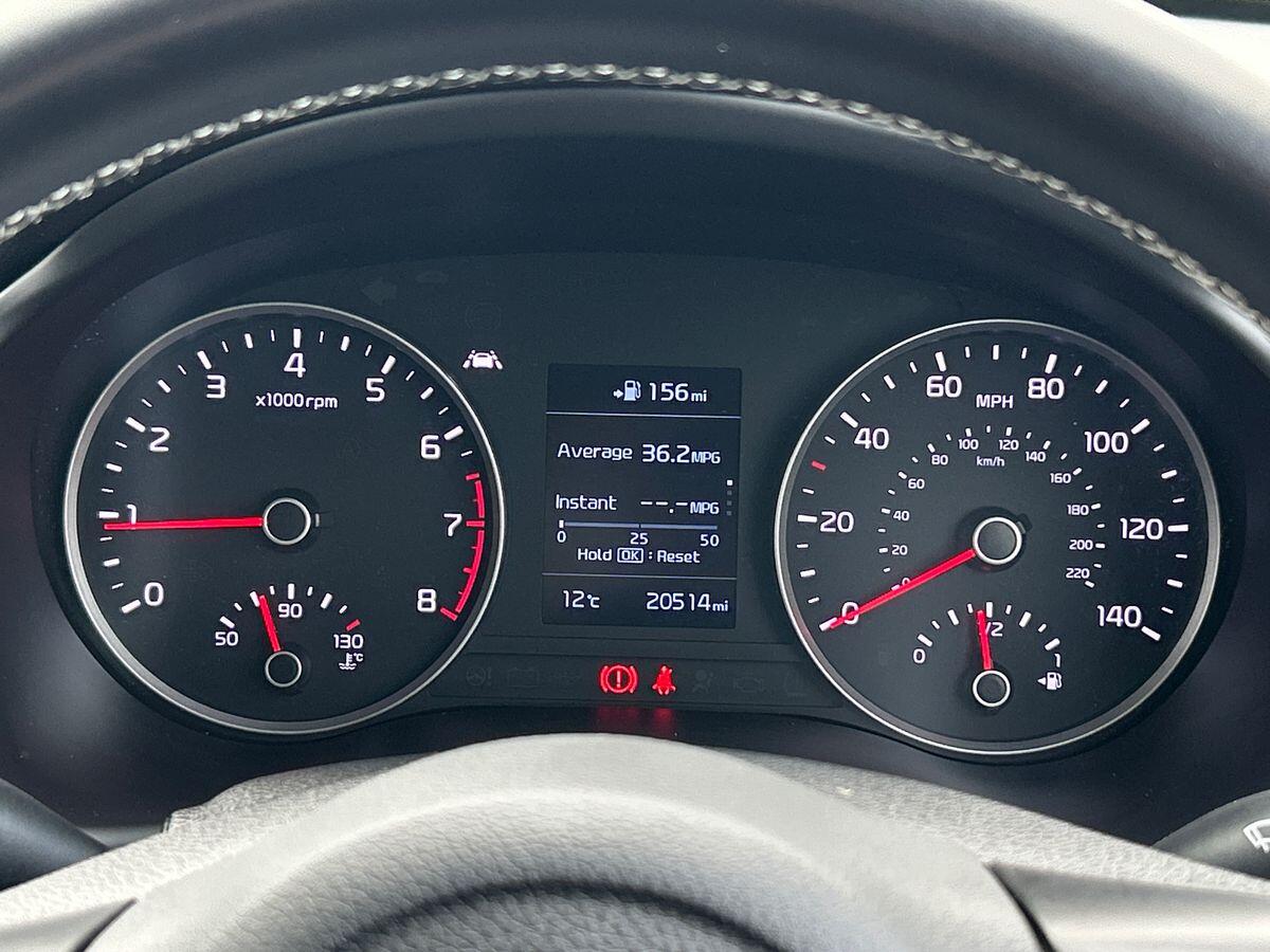 Used Kia Stonic 2018 for sale - 76330507: Photo 41
