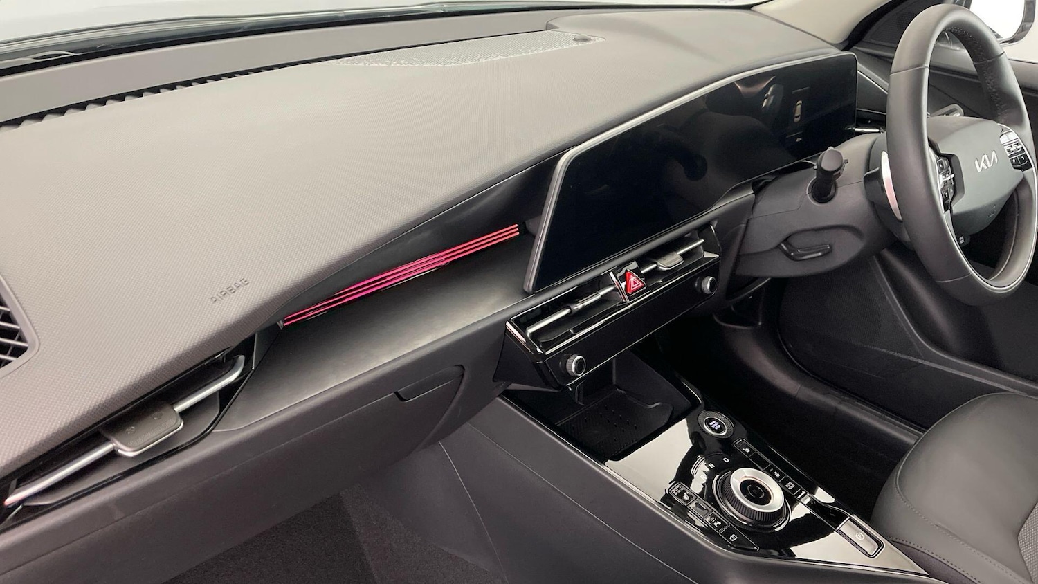 Used Kia Niro 2025 for sale - 76969362: Photo 2