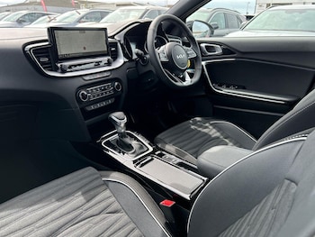 Used Kia XCeed 2025 for sale - 77002152: Photo