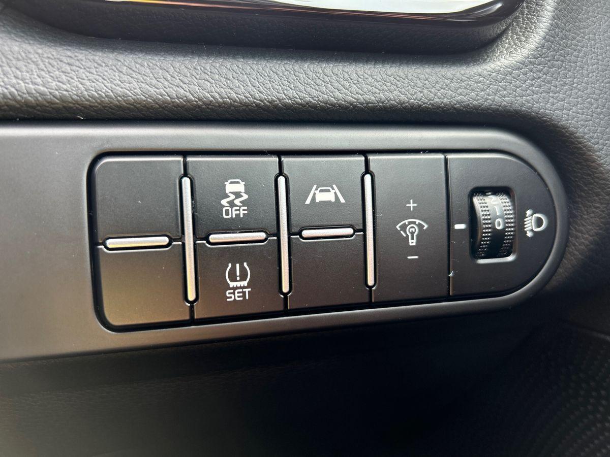 Used Kia XCeed 2025 for sale - 77002152: Photo 30