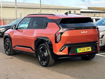Used Kia EV3 2025 for sale - 76697676: Photo