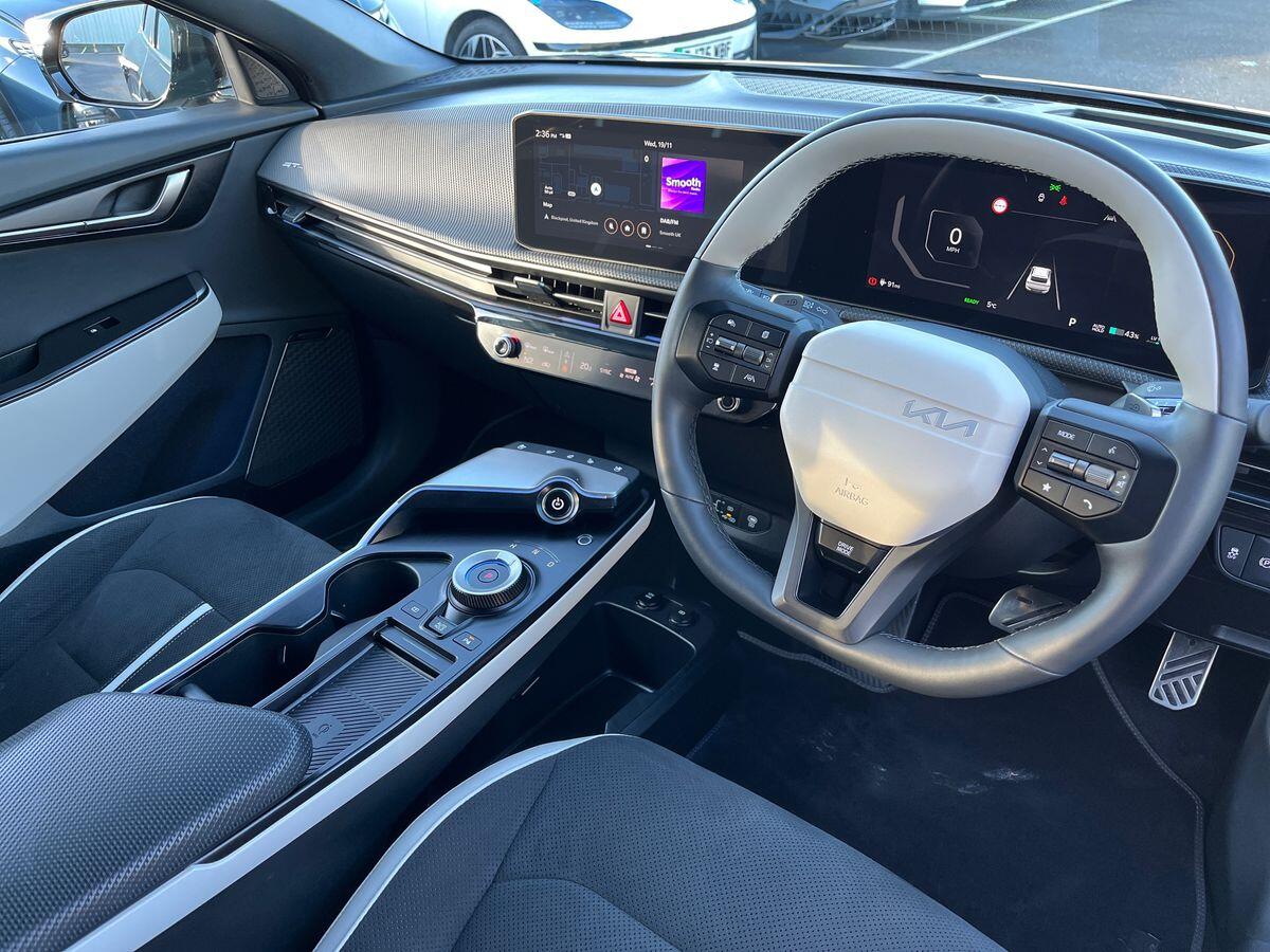 Used Kia EV6 2024 for sale - 76636980: Photo 14