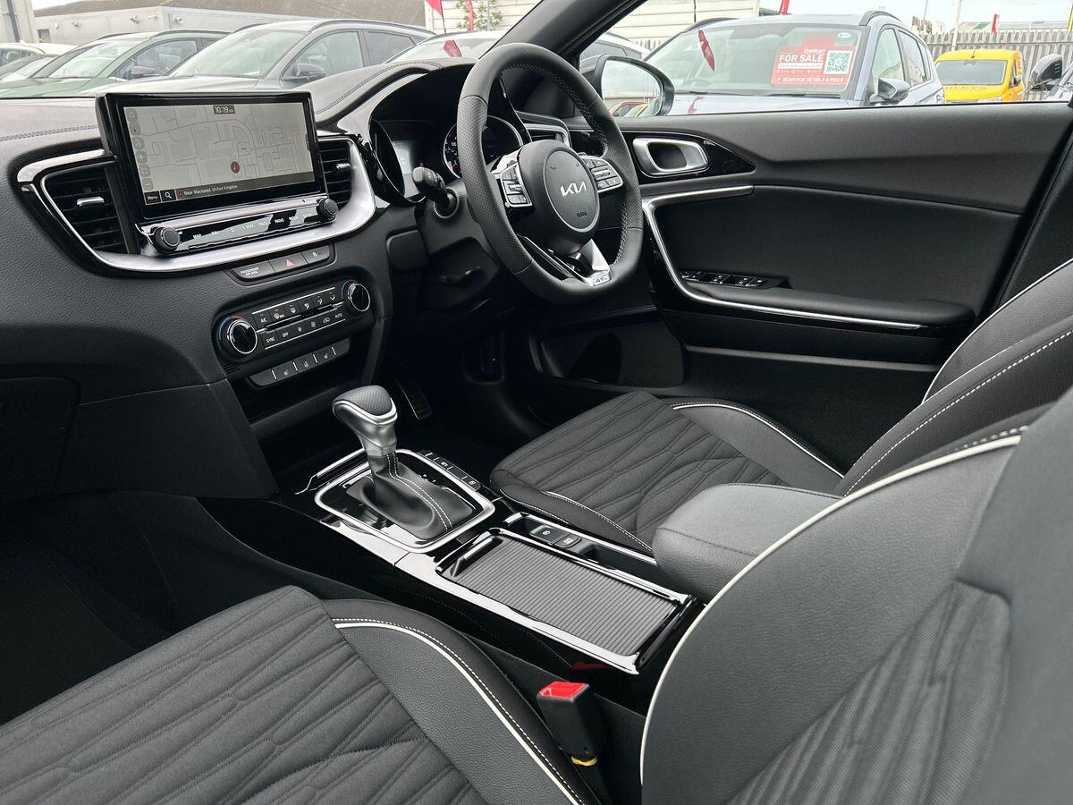 Used Kia XCeed 2025 for sale - 77002097: Photo 2