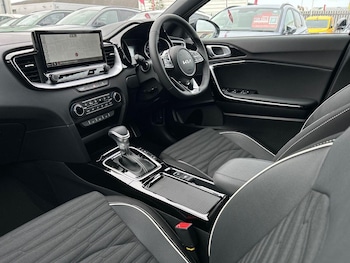 Used Kia XCeed 2025 for sale - 77002097: Photo