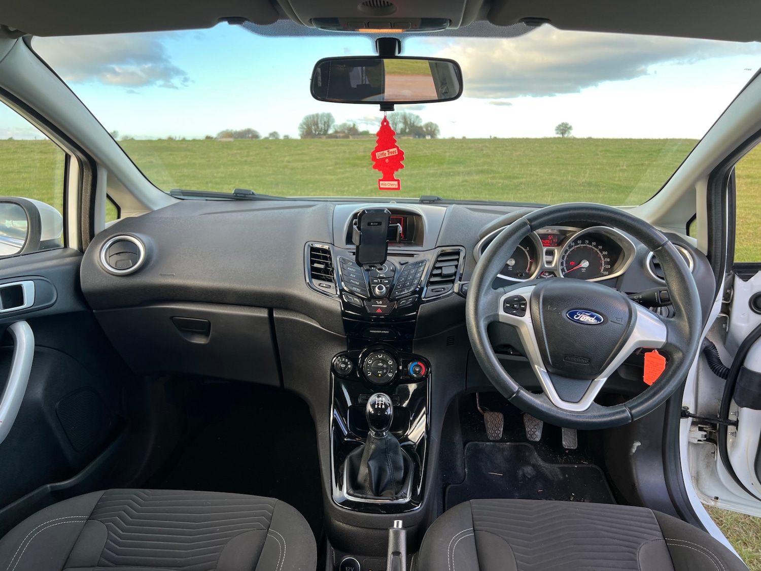 Used Ford Fiesta 2012 for sale - 76788099: Photo 9