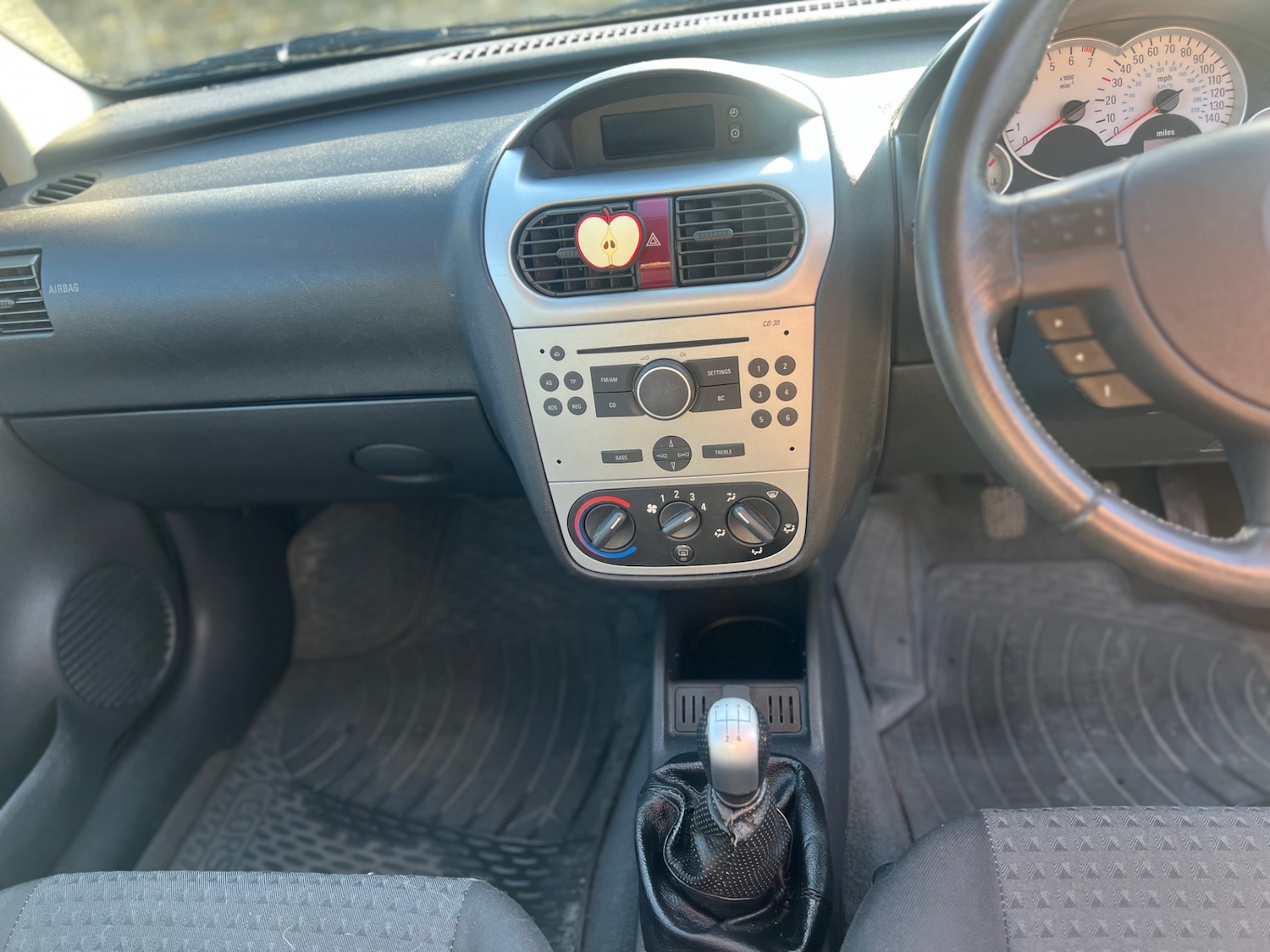 Used Vauxhall Corsa 2005 for sale - 77919154: Photo 15