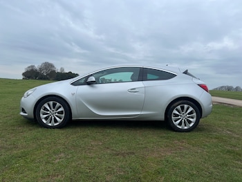 Used Vauxhall Astra GTC 2012 for sale - 77739355: Photo