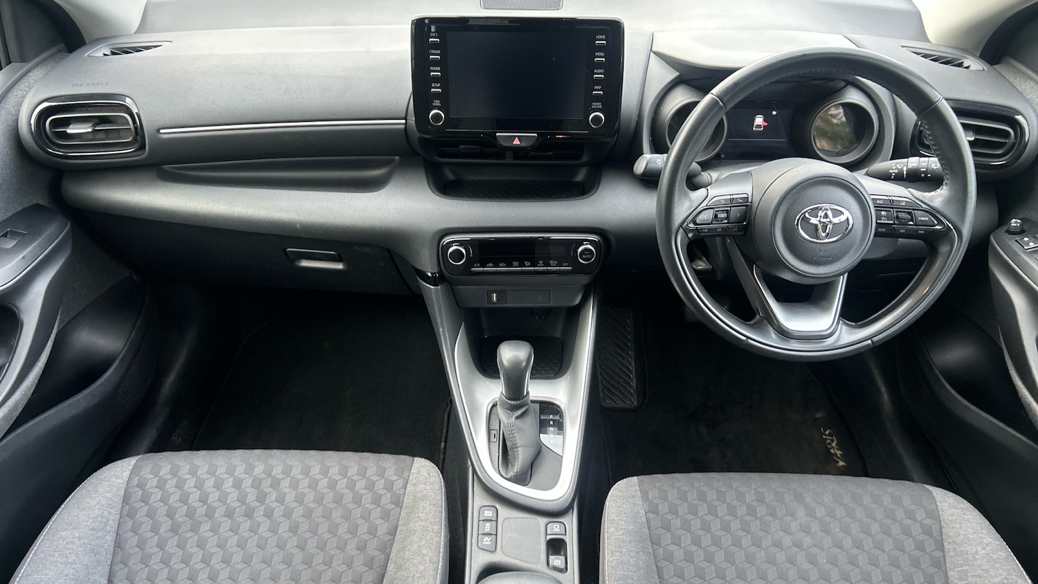 Used Toyota Yaris 2021 for sale - 77906374: Photo 11