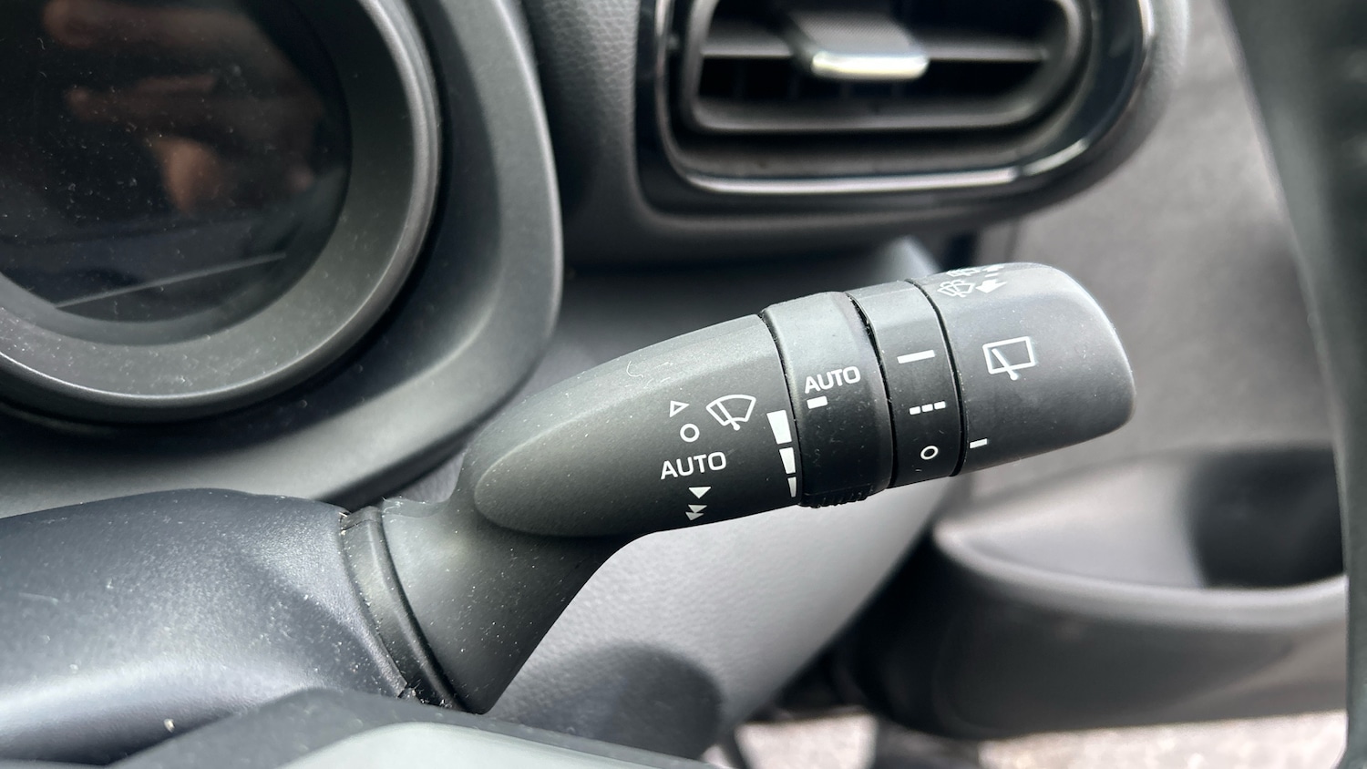 Used Toyota Yaris 2021 for sale - 77906374: Photo 23