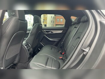 Used Jaguar F-Pace 2023 for sale - 76134361: Photo