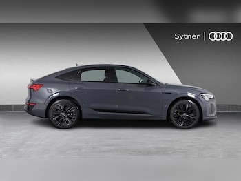 Used Audi Q8 2023 for sale - 78352512: Photo