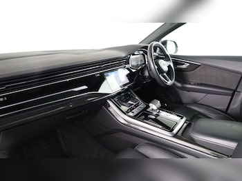 Used Audi Q8 2021 for sale - 78339630: Photo